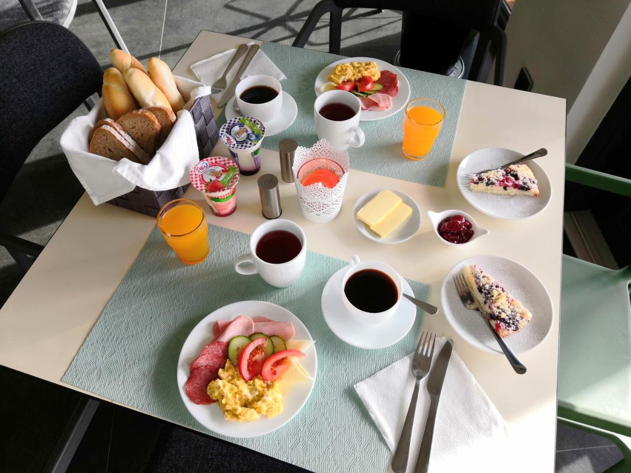 Penzion Cafe Na Svahu Cheb Exteriér fotografie