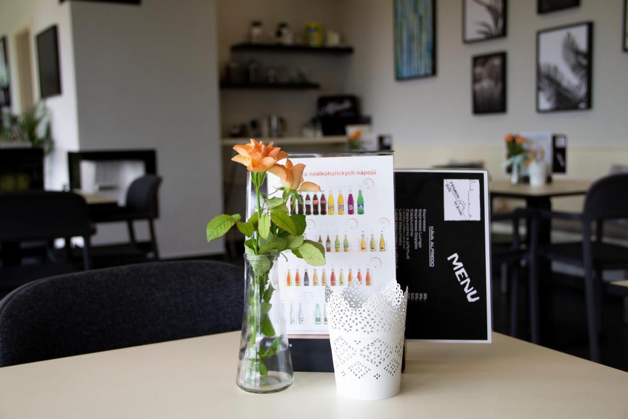 Penzion Cafe Na Svahu Cheb Exteriér fotografie